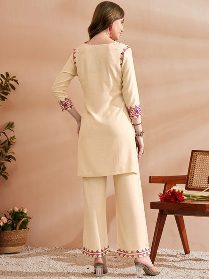 Embroidered Three Quarter Sleeves Kurta With Trousers Set