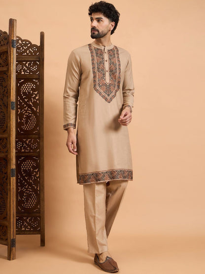 Men's Breathable Festive Jacquard Yoke Detailing Kurta With Bottom