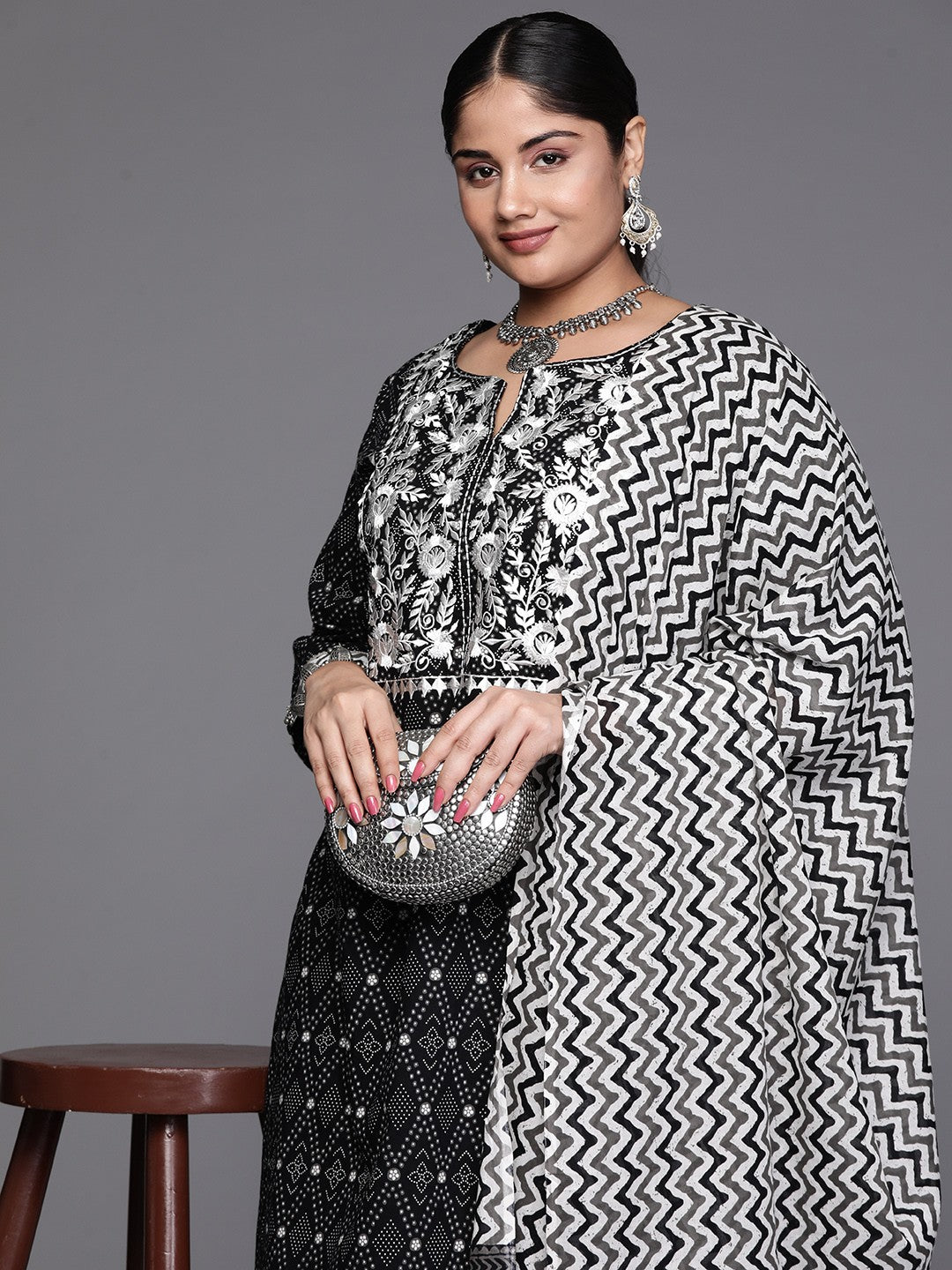 Women Plus Size Yoke Design Kurta with Trousers & With Dupatta