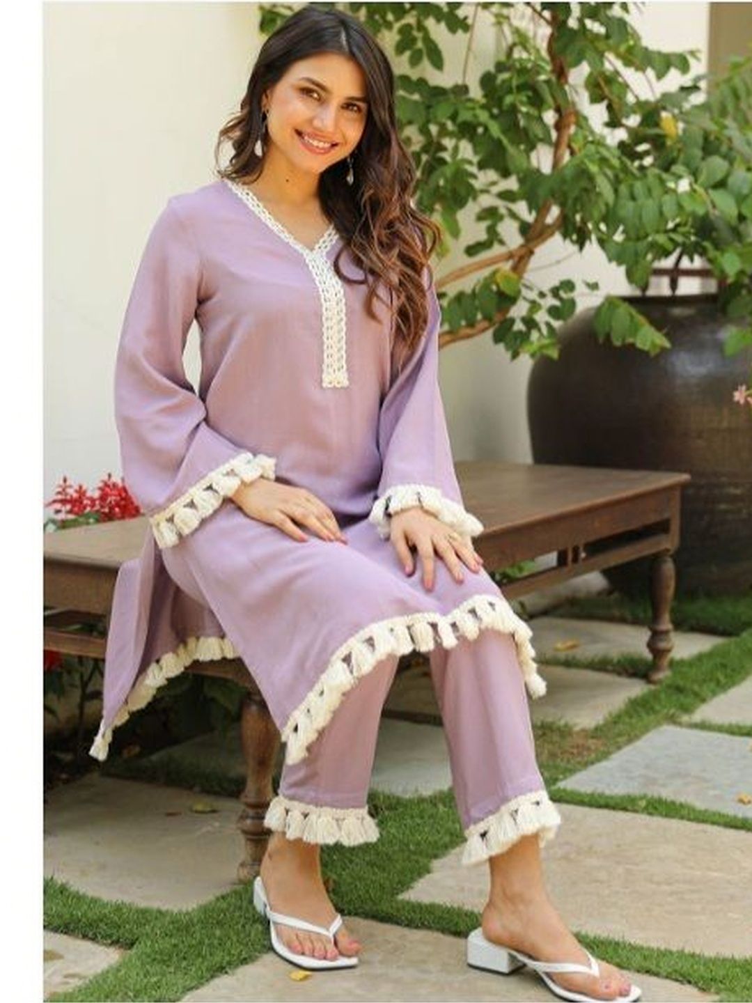 Women Regular Thread Work Kurta with Trousers
