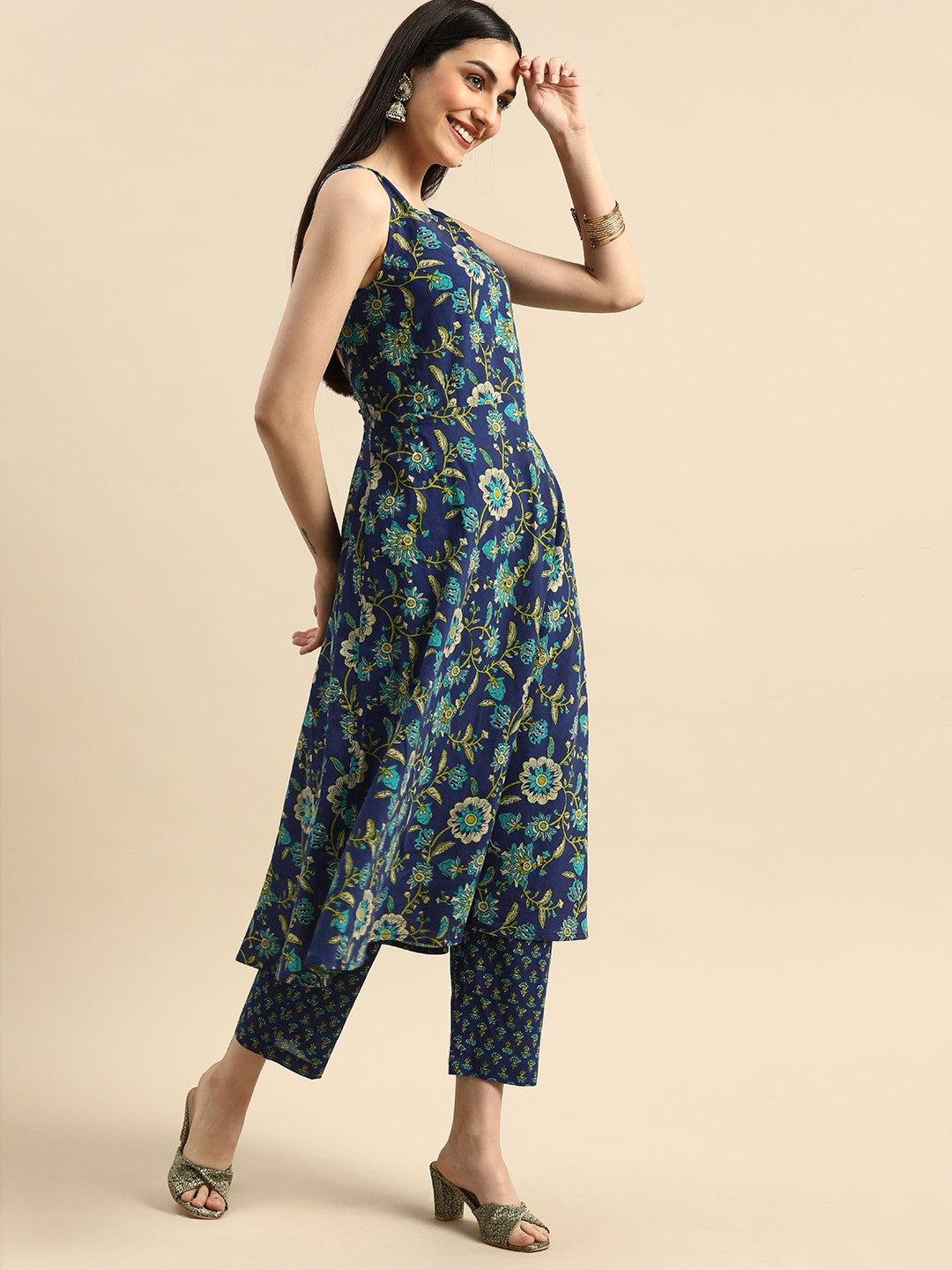 Women Navy Blue Floral Printed Styled Back Pure Cotton Kurta with Trousers