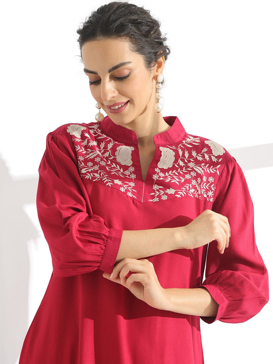 Fuchsia Floral Yoke Design Thread Work Detailed Straight Kurta With Trouser