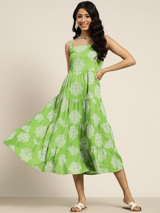 Women Green & White Ethnic Motifs Printed Tiered A-Line Dress