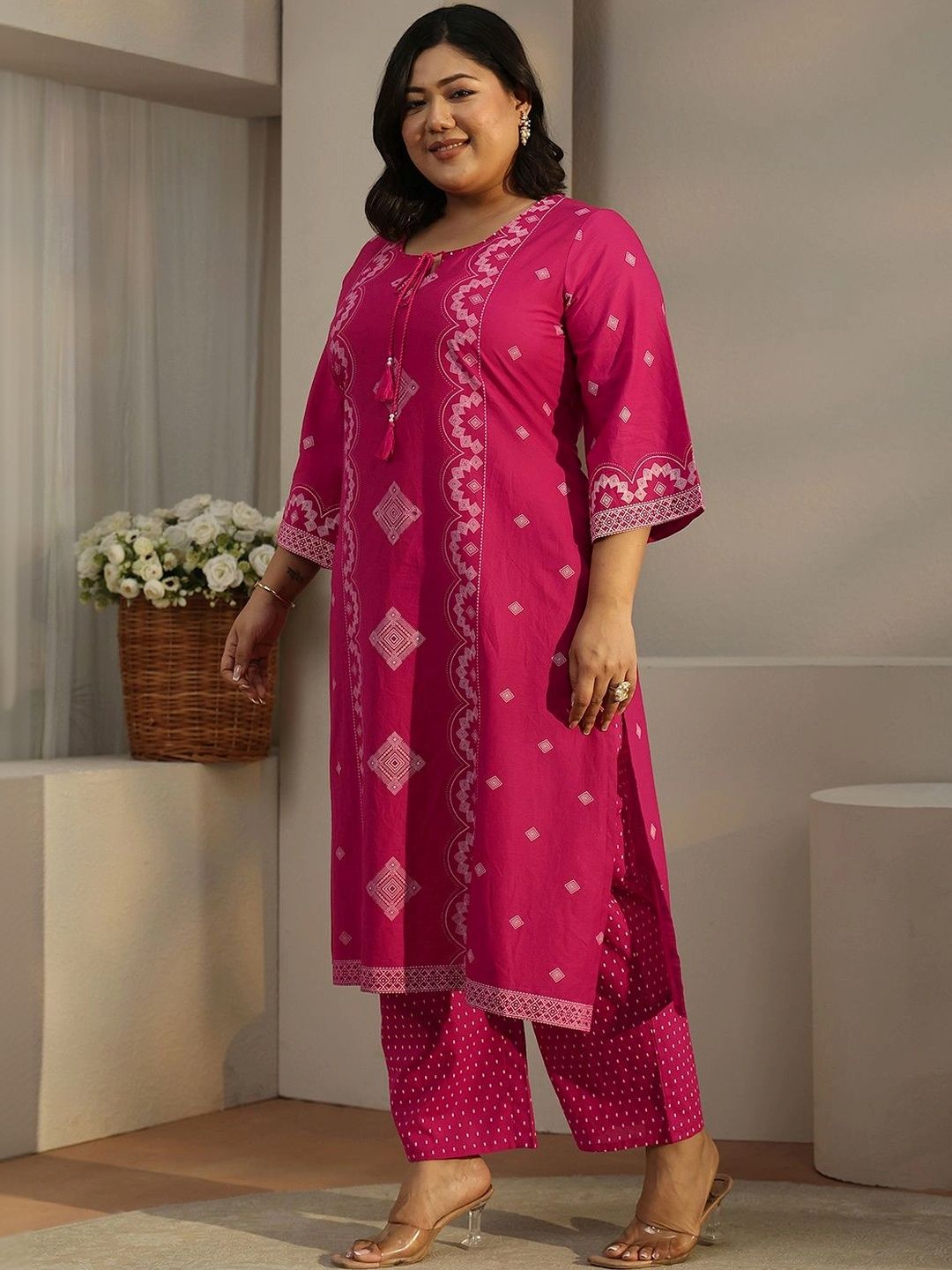 Women Ethnic Motifs Printed Regular Kurta with Trousers & With Dupatta