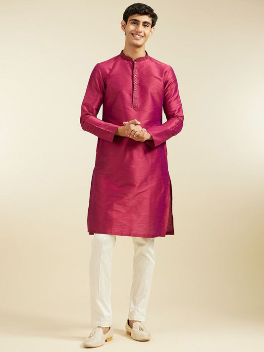 Women Mandarin Collar Thread Work Straight Kurta