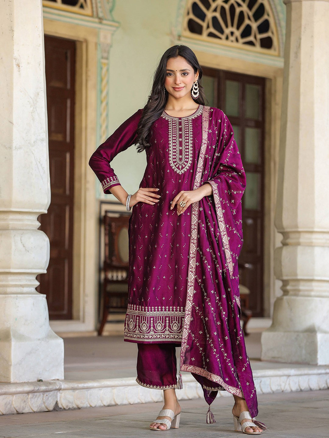 Floral Embroidered Regular Sequinned Kurta with Trousers & Dupatta