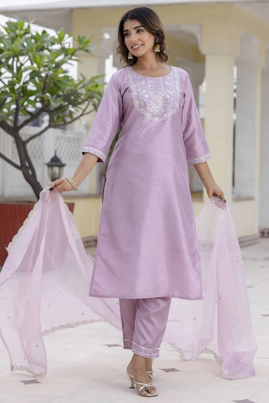 Women Purple Silk Blend Kurta Pant Dupatta Set