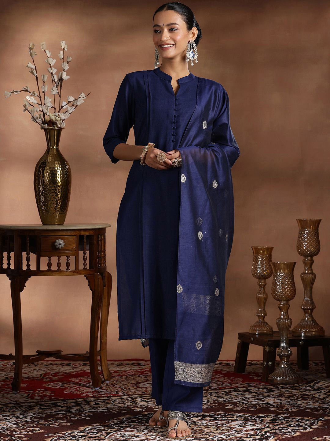 Mandarin Collar Pleated Straight Kurta with Trousers & Dupatta