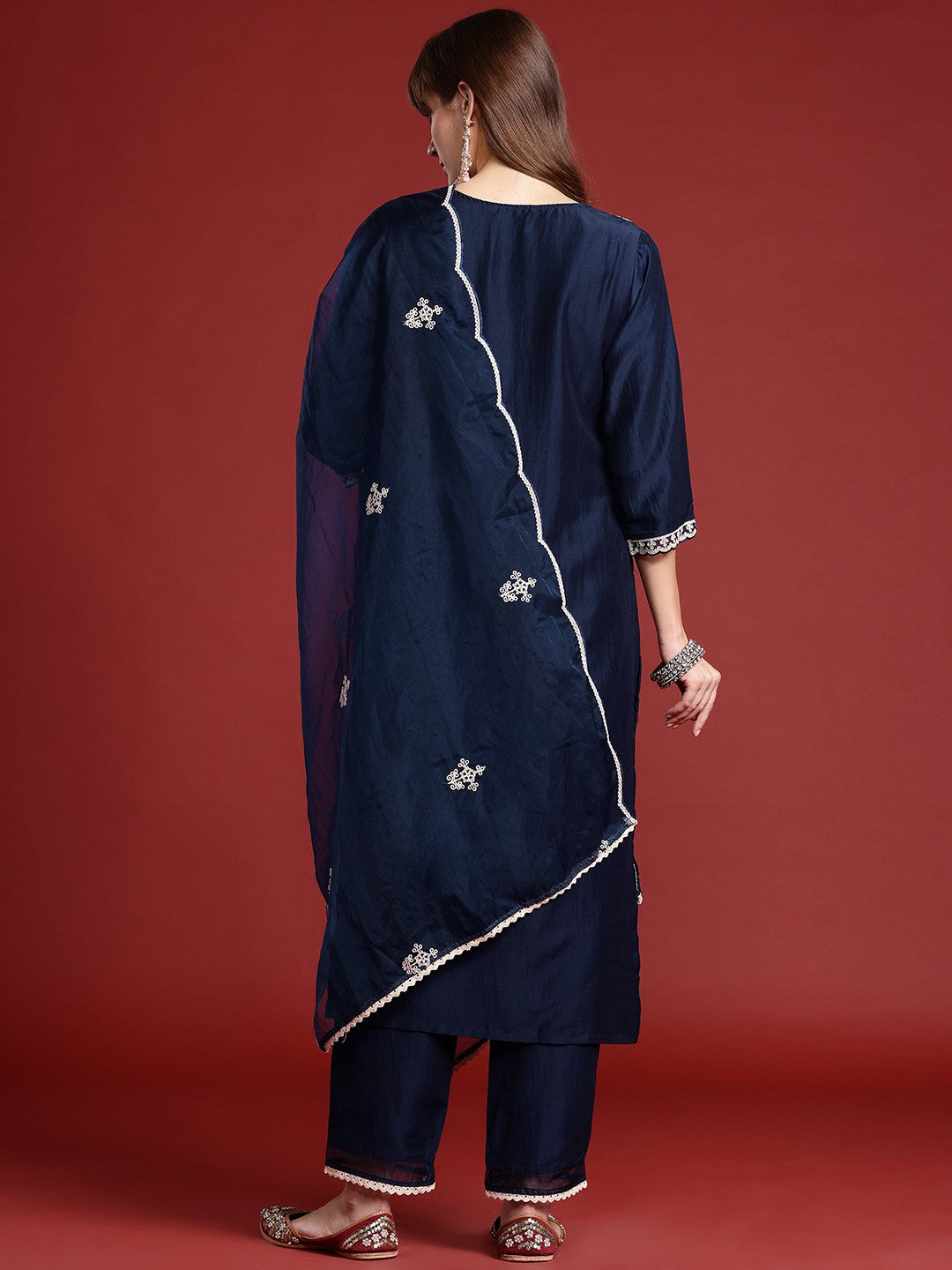 Ethnic Motifs Embroidered Lace Detailed Kurta & Trousers With Dupatta