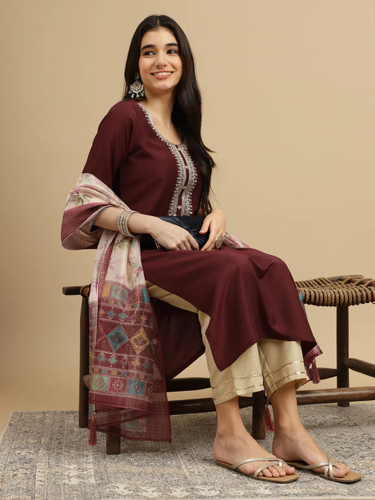 Women Maroon Silk Blend Kurta Pant Dupatta Set