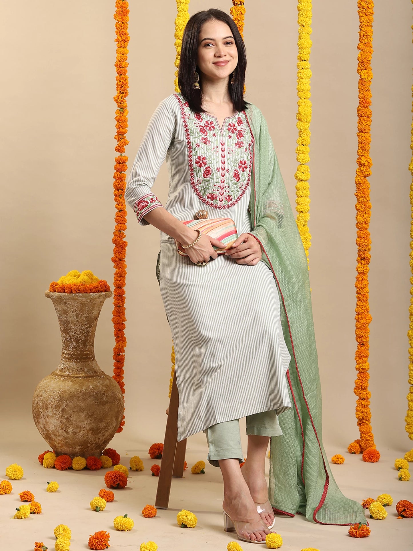 Women Cotton Rayon Sweetheart Neck Kurta set