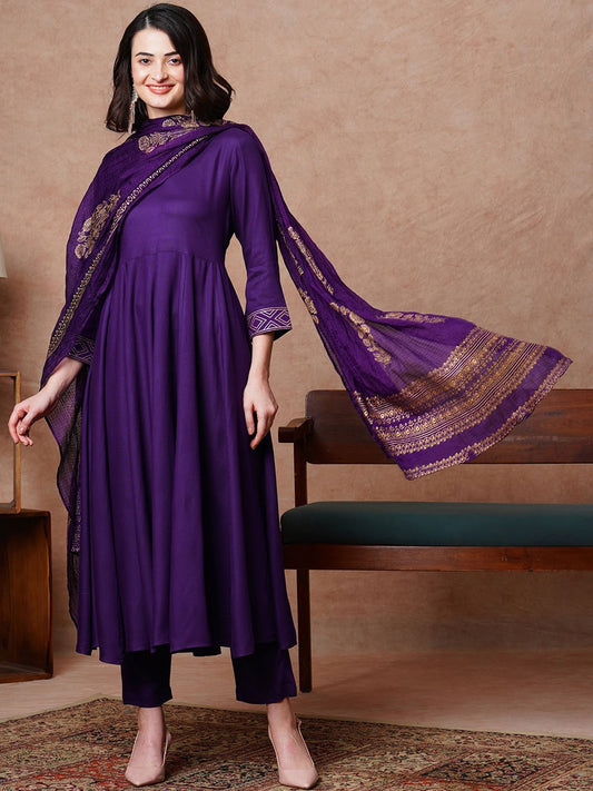 V-Neck Kurta With Trousers & Dupatta