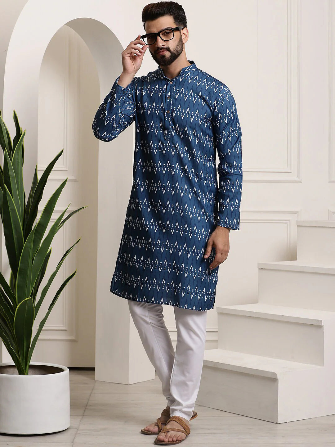 Men Floral Printed Regular Pure Cotton Kurta With Churidar