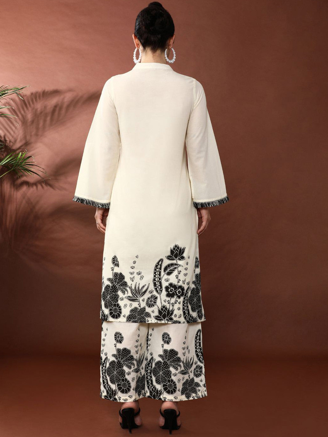 Floral Printed Mandarin Collar Pure Cotton Straight Kurta With Palazzos