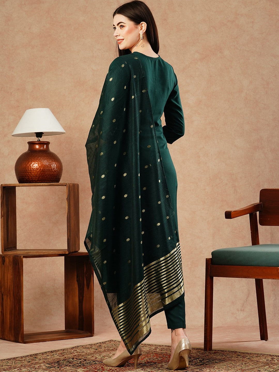 Ethnic Motifs Embroidered Thread Work Kurta With Trousers & Dupatta