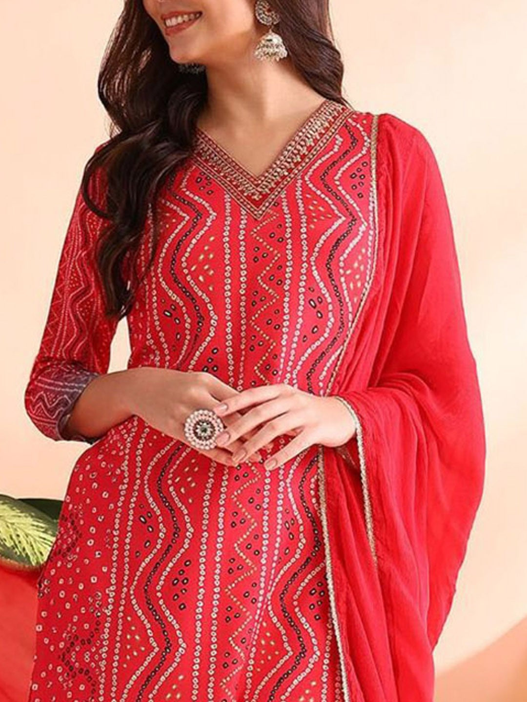 Women Bandhani Printed Regular Kurta with Trousers & With Dupatta