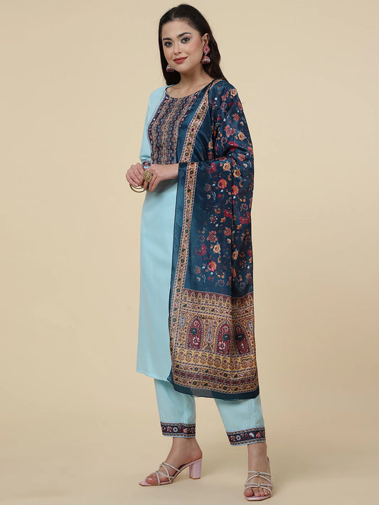 Women Cotton Blend Kurta Pant Dupatta Set