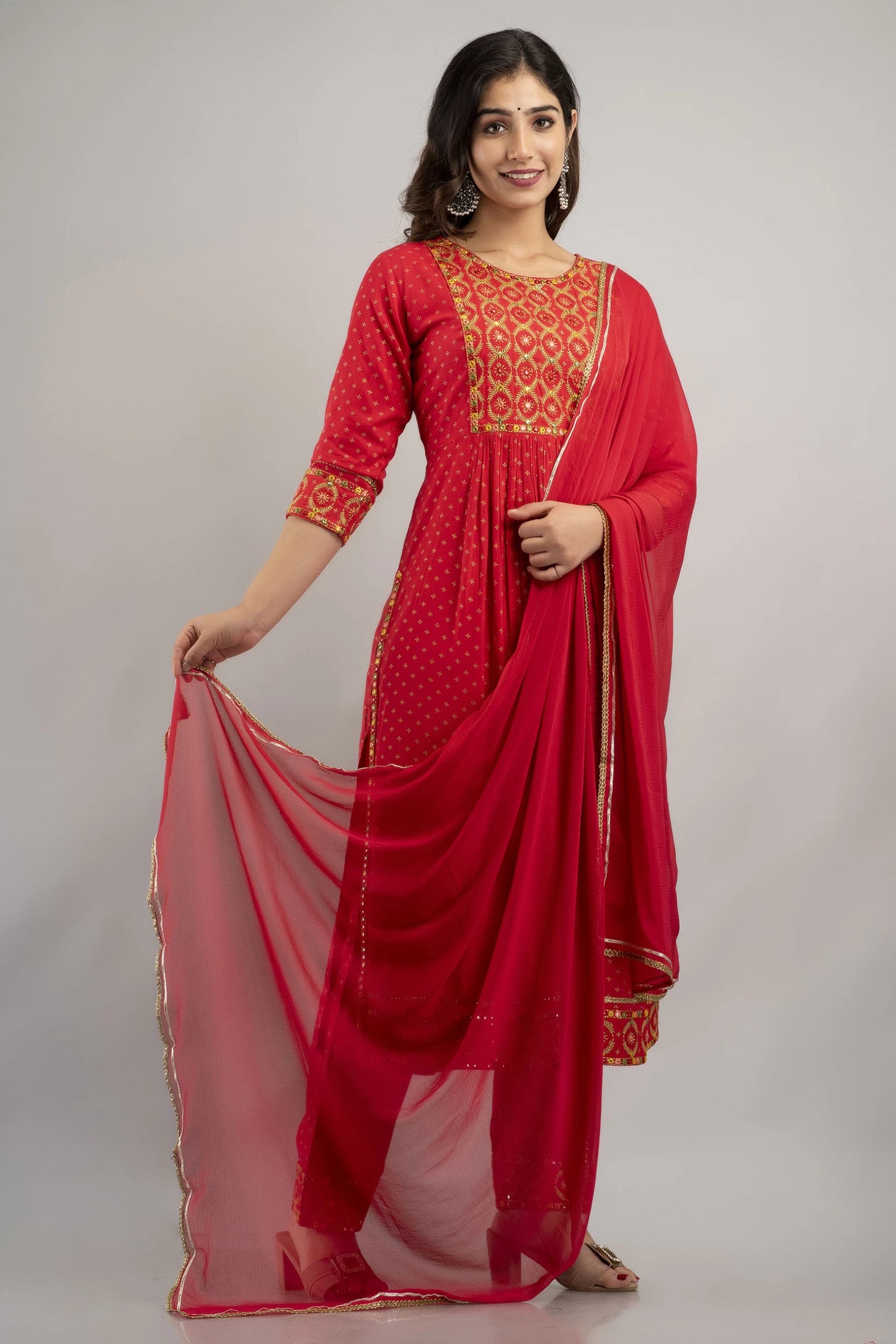 Women Viscose Rayon Kurta Pant Dupatta Set