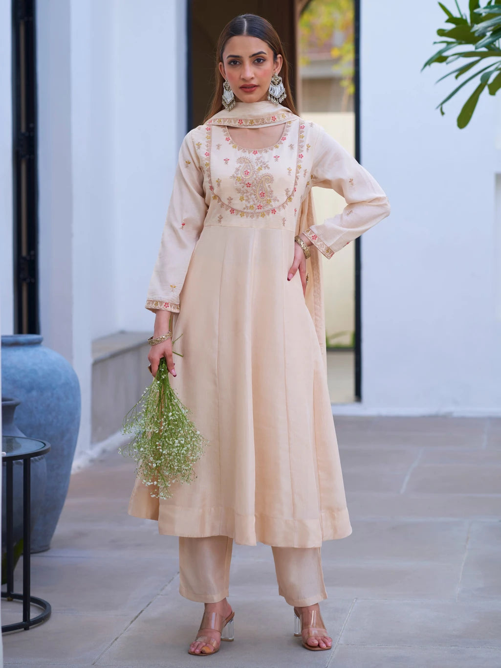 Women Silk Blend Kurta Pant Dupatta Set