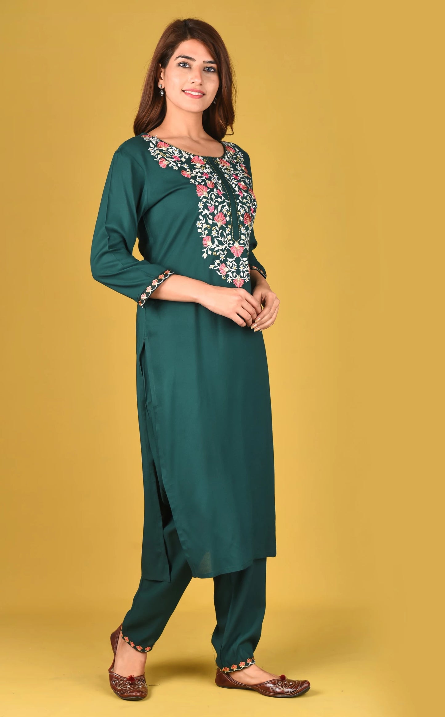 Women Viscose Rayon Kurta Pant Set