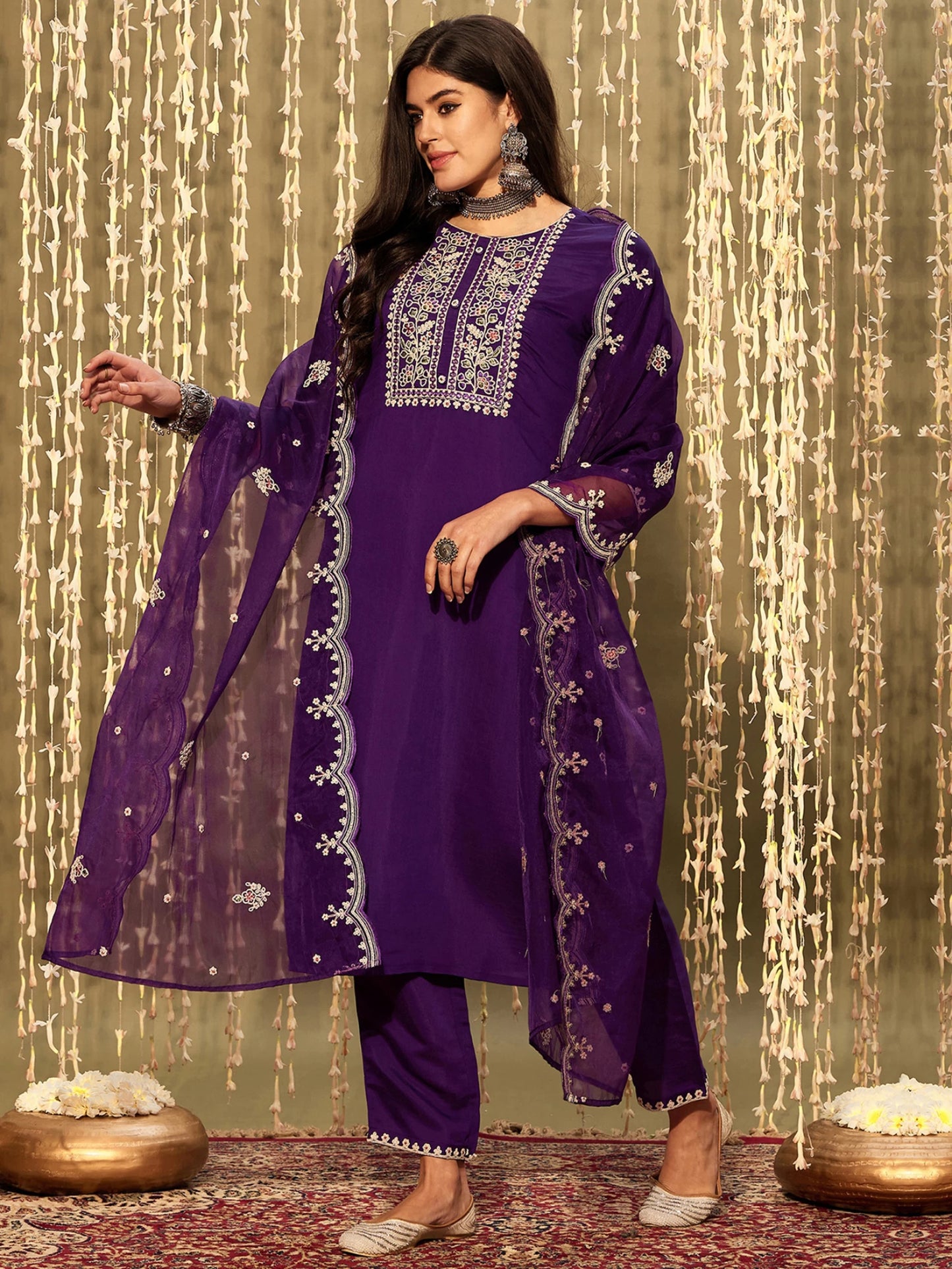 Women Silk Blend Kurta Pant Dupatta Set