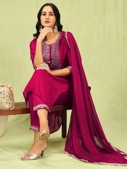 Women Silk Blend Kurta Pant Dupatta Set