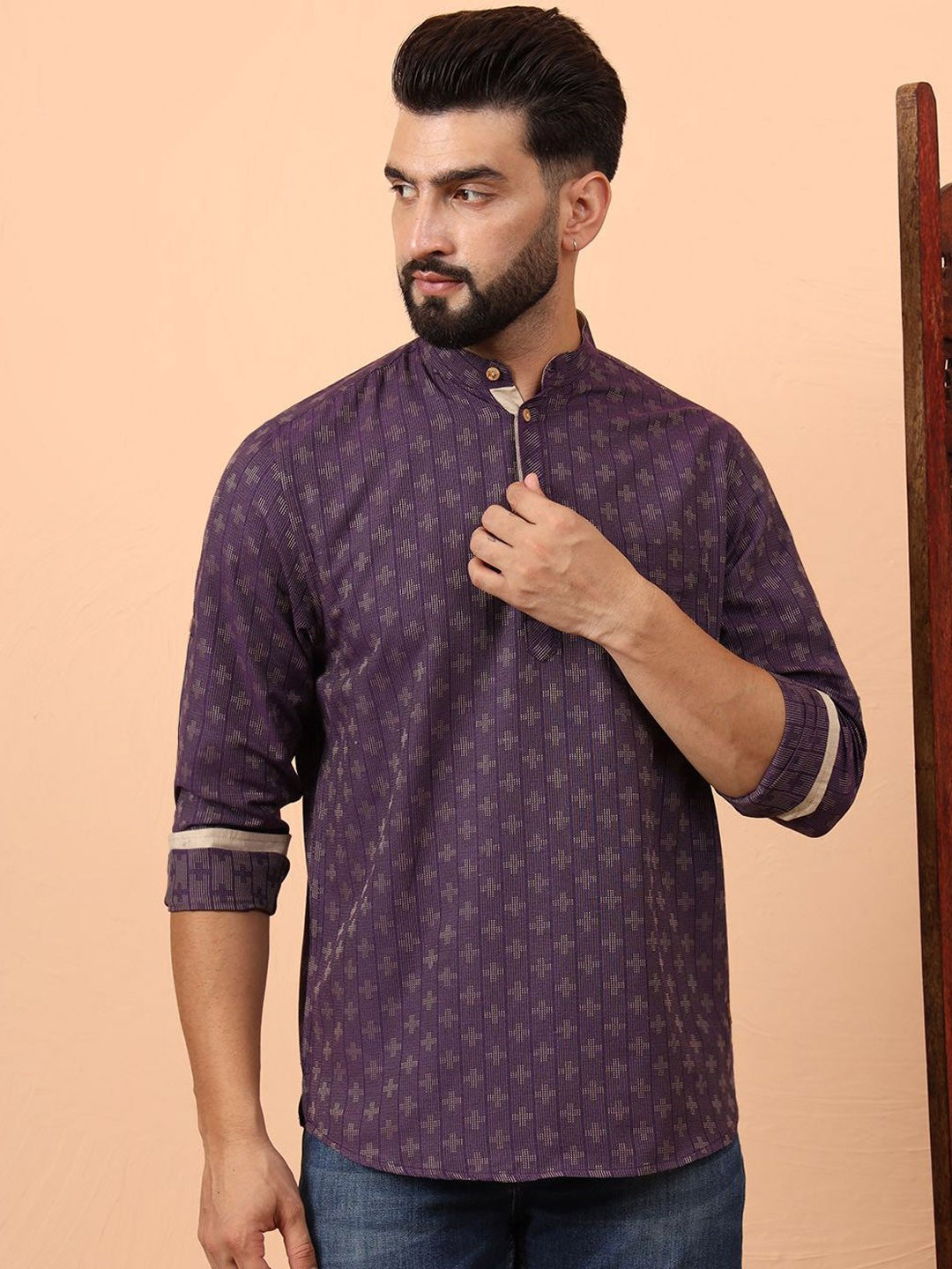 Geometric Woven Design Mandarin Collar Straight Short Kurta