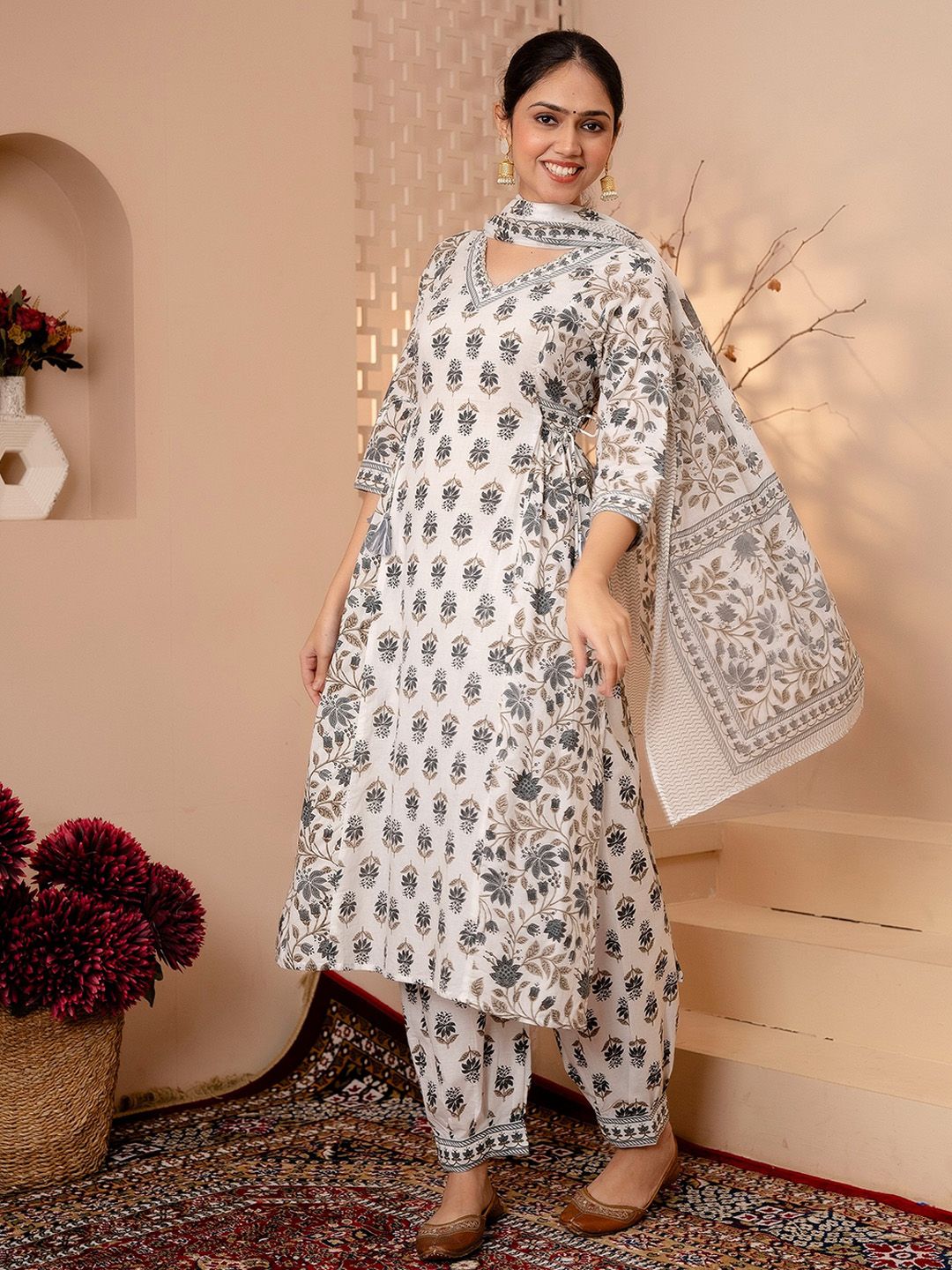 Floral Printed Regular Sequinned Pure Cotton Kurta With Trouser & Dupatta