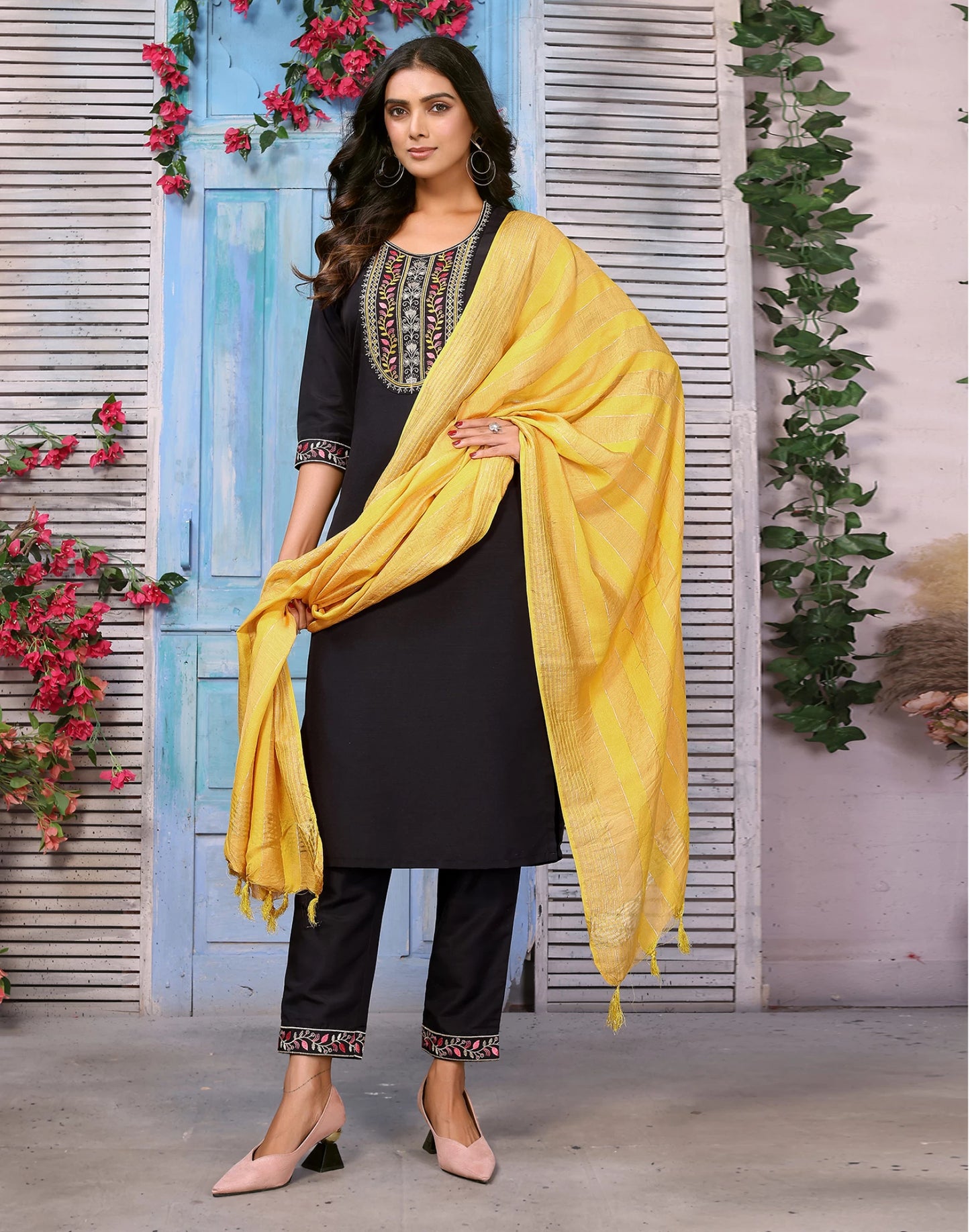 Women Viscose Rayon Kurta Pant Dupatta Set