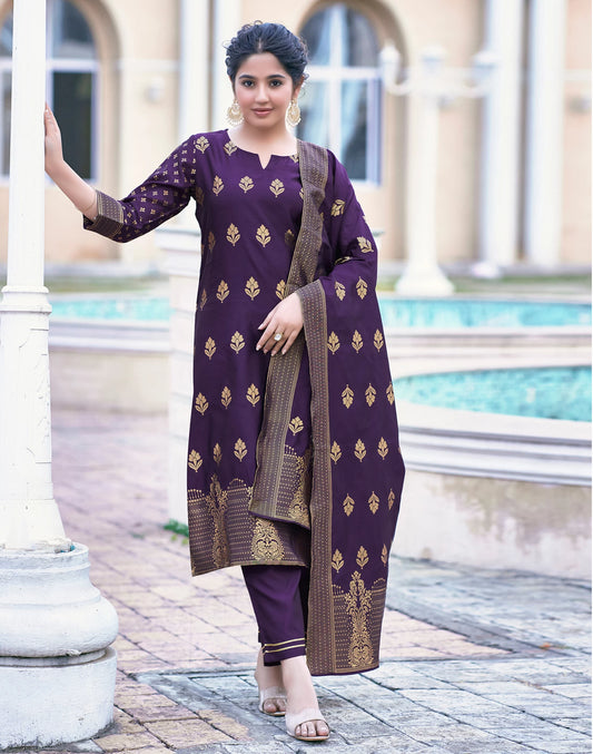 Women Silk Blend, Jacquard Kurta Pant Dupatta Set