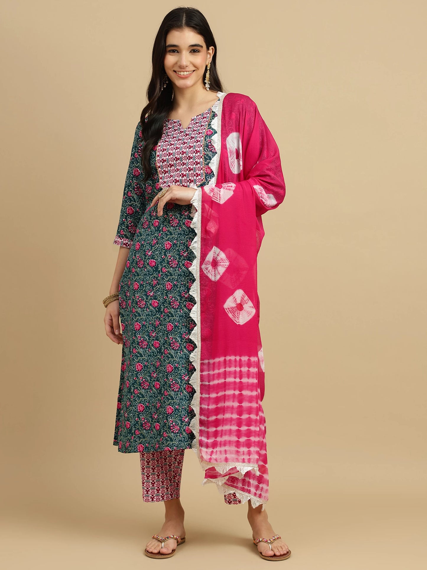 Women Cotton Blend Kurta Pant Dupatta Set