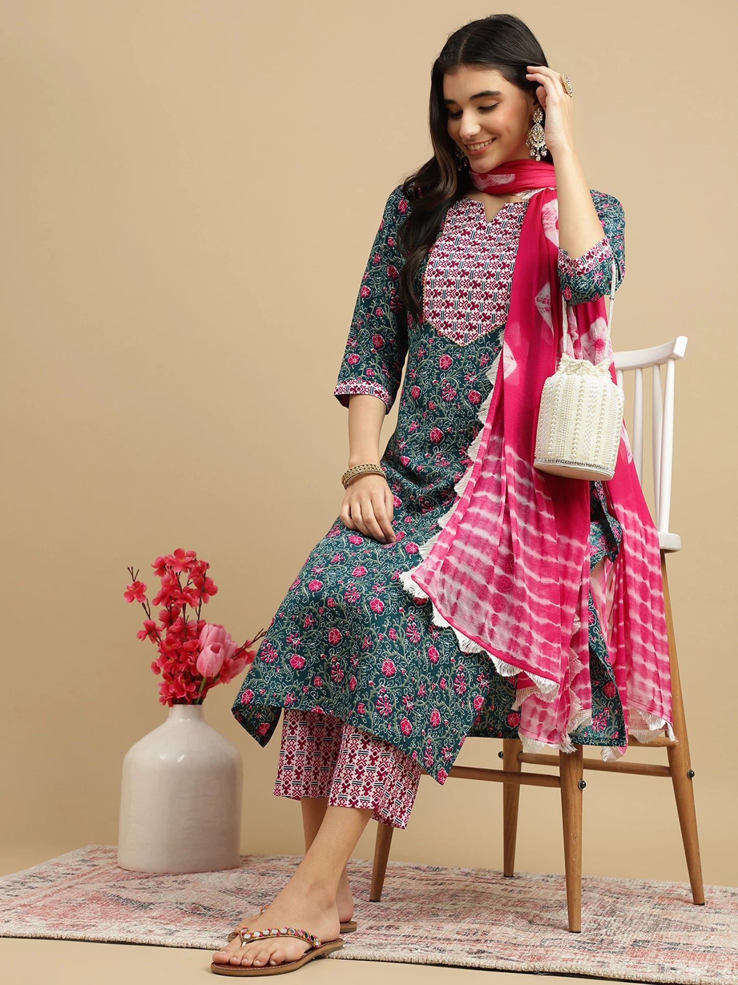 Women Cotton Blend Kurta Pant Dupatta Set