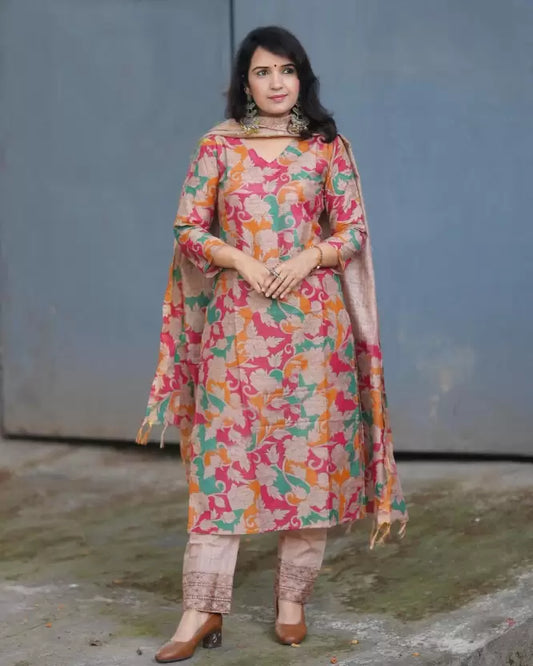 Women Cotton Blend Kurti Pant Dupatta Set