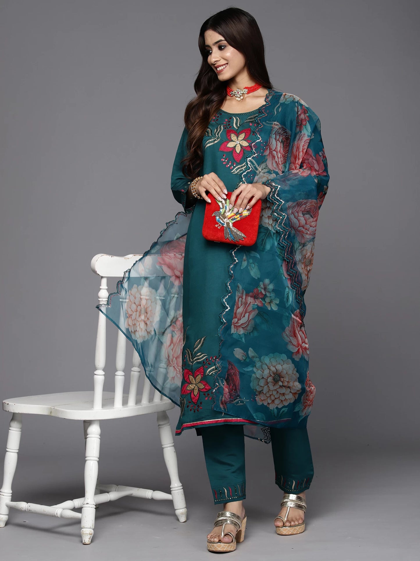 Women Silk Blend Kurta Pant Dupatta Set