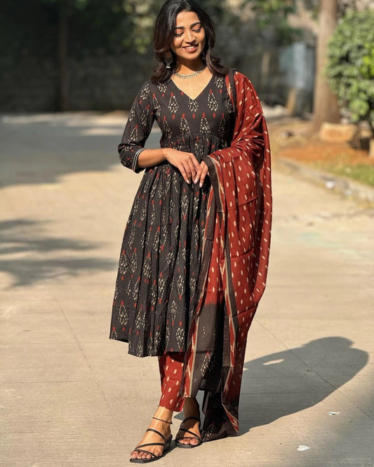 Women Viscose Rayon Kurta Pant Dupatta Set