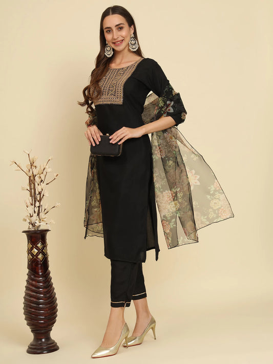 Women Silk Blend Kurta Pant Set