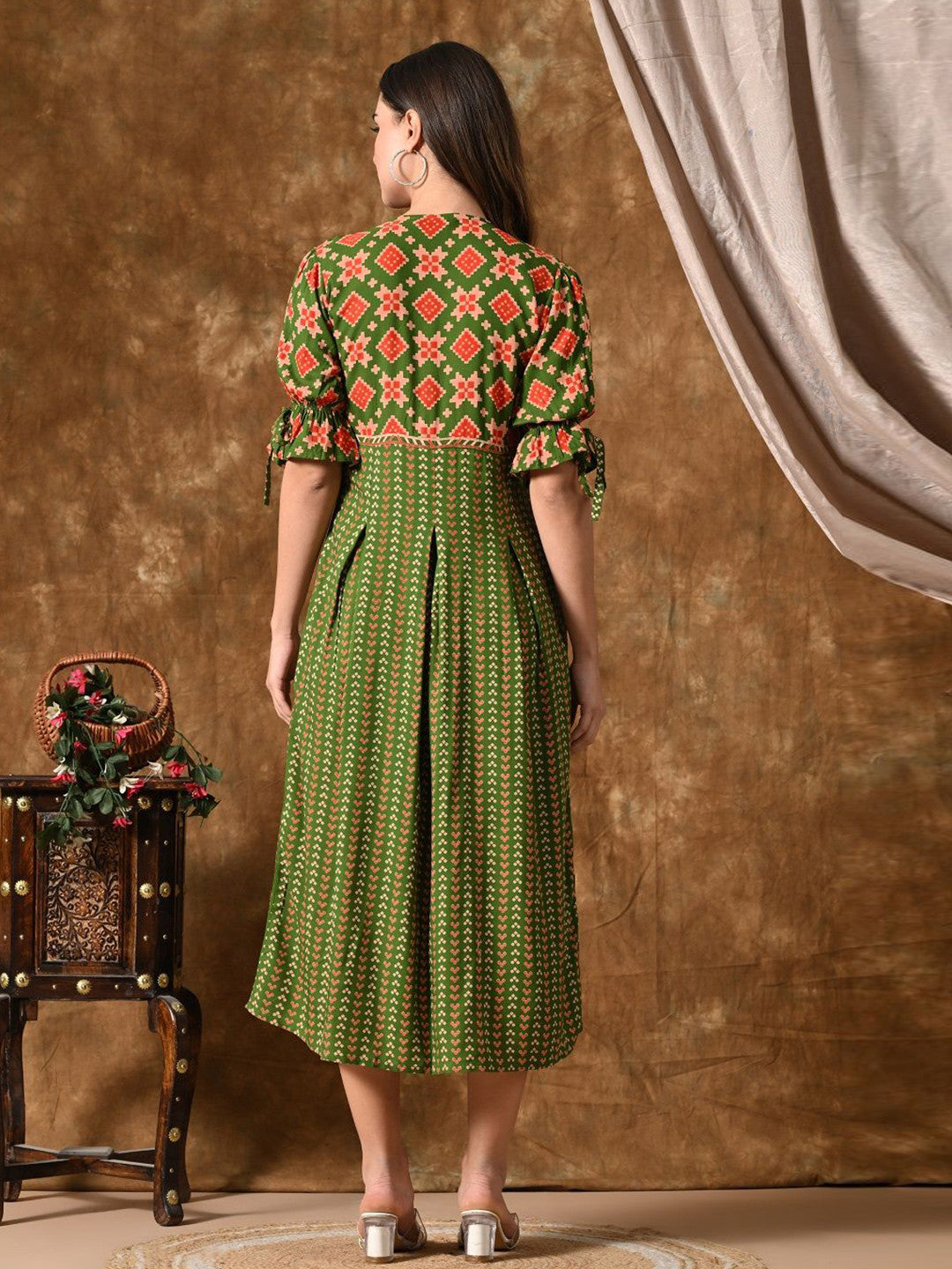 Women Printed Puff Sleeves Cotton Fit & Flare Midi Dress