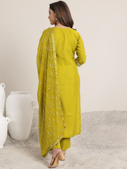 Women Floral Yoke Design Kurta with Trousers & Dupatta