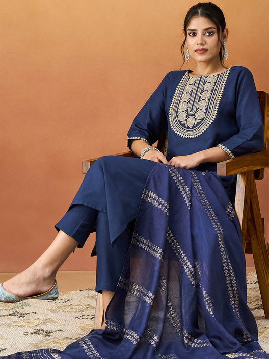 Women Ethnic Motifs Embroidered Regular Thread Work Kurta with Trousers & With Dupatta