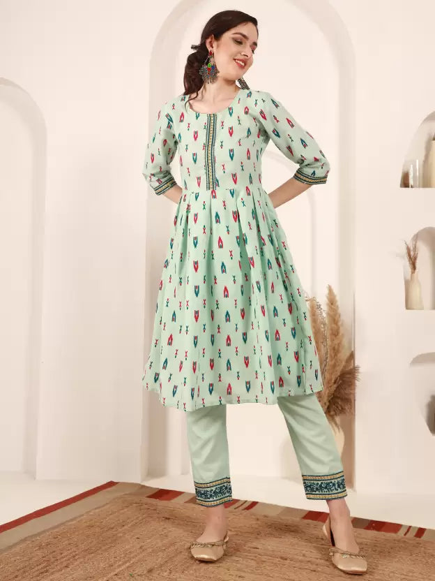 Women Green Cotton Blend Kurta Pant Dupatta Set