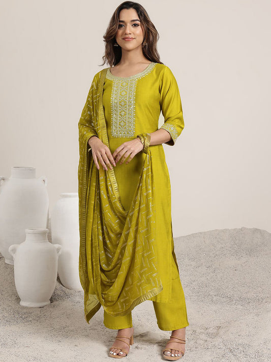 Women Floral Yoke Design Kurta with Trousers & Dupatta