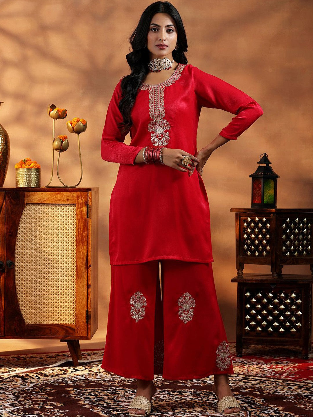 Floral Yoke Design Sequinned Straight Kurta with Palazzos