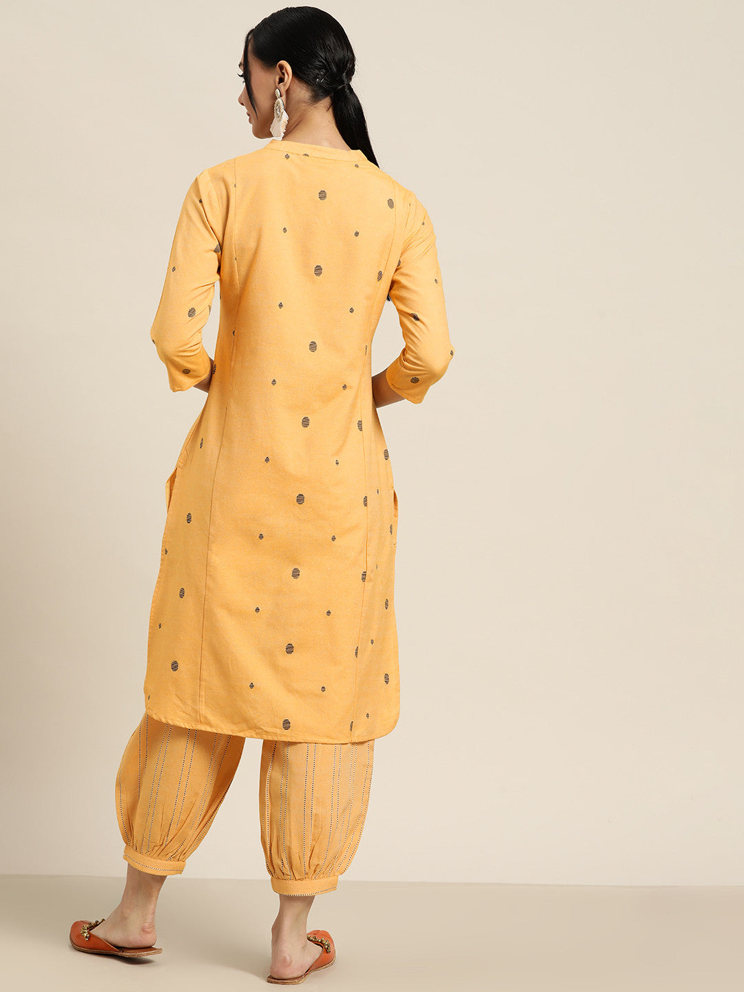 Women Yellow & Black Woven Design Regular Kurta with Salwar