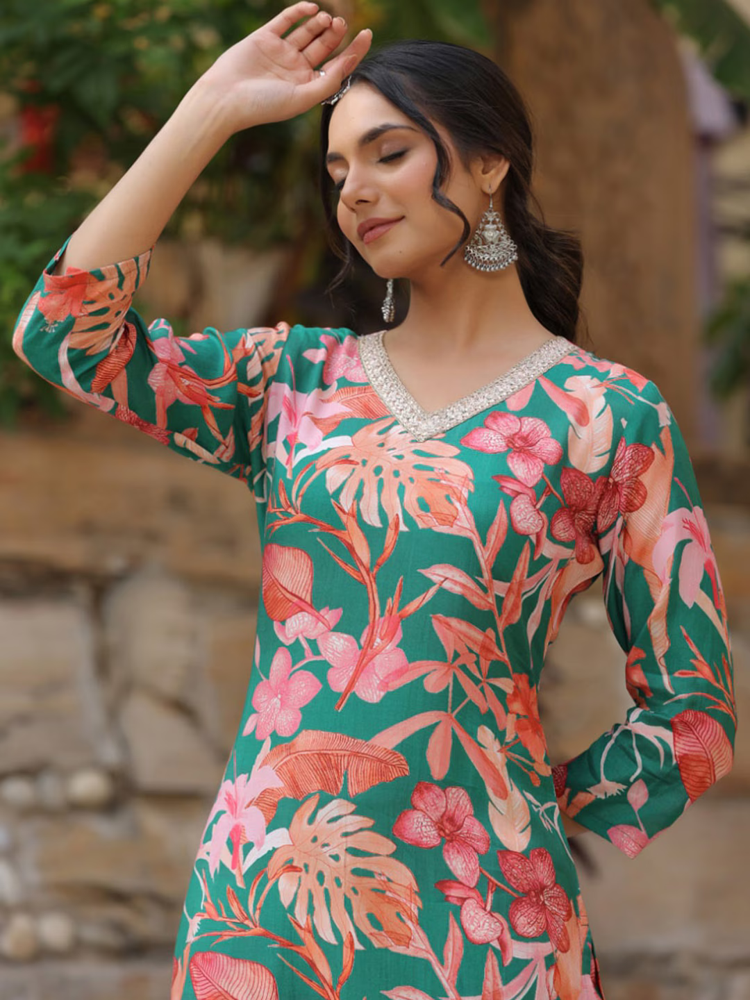 Floral Printed V-Neck Straight Kurta With Palazzos