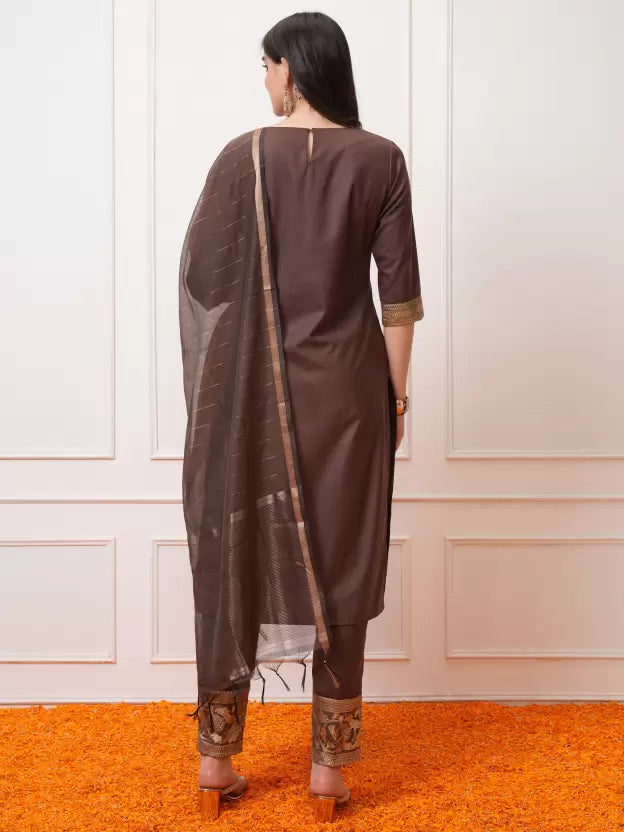 Women Brown Cotton Blend Kurta Pant Set