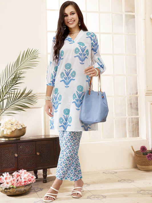 Women Floral Printed Regular Kurta with Trousers