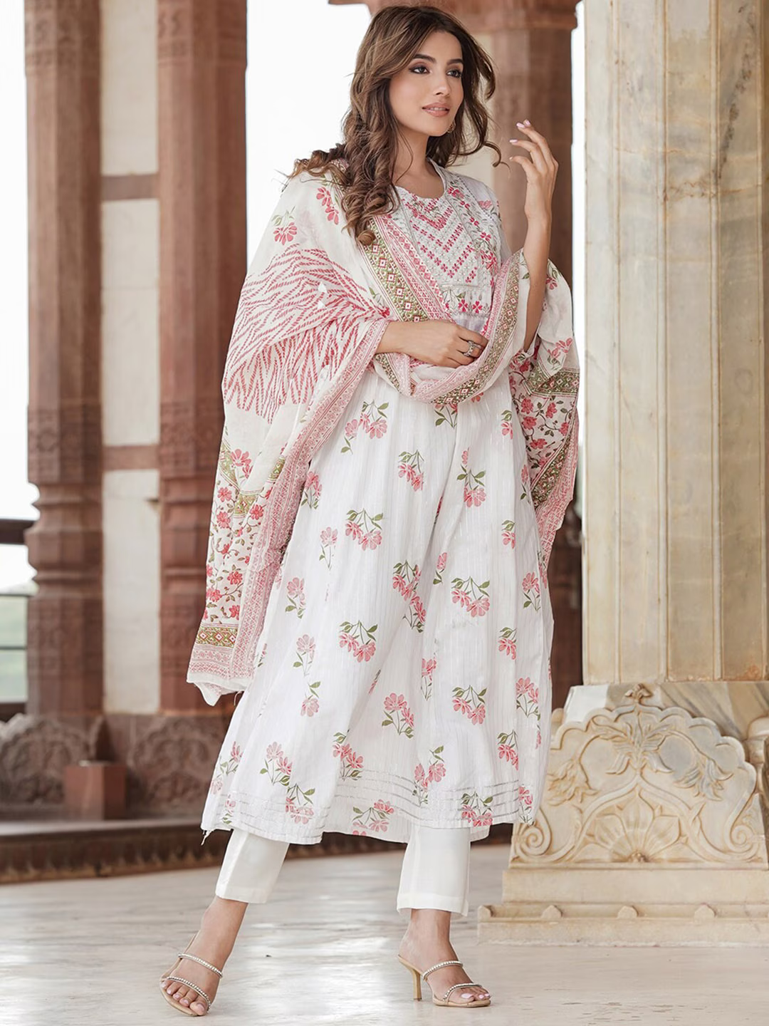 Floral Printed Thread Work Pure Cotton Kurta with Trousers & Dupatta