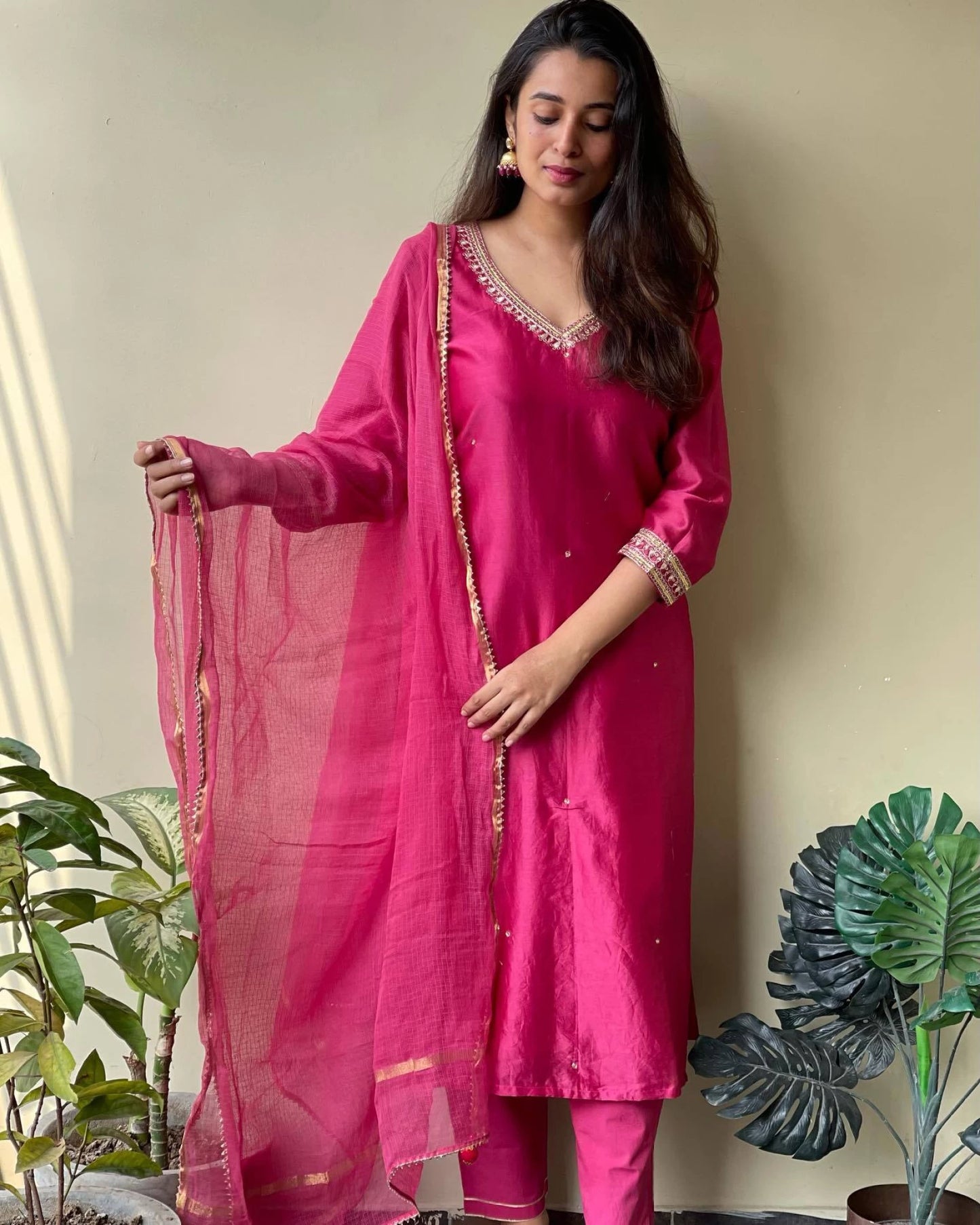 Women Cotton Blend Kurta Pant Dupatta Set