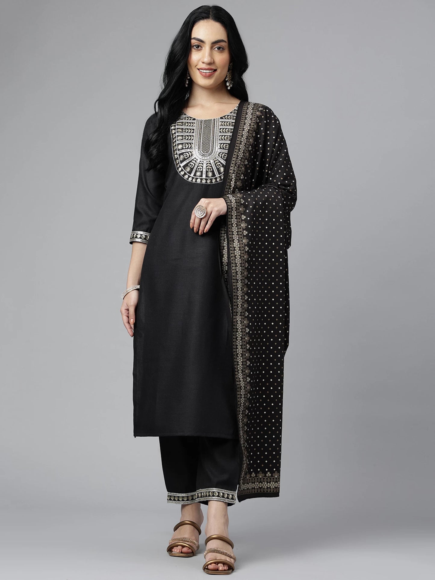 Women Cotton Blend Kurta Pant Dupatta Set