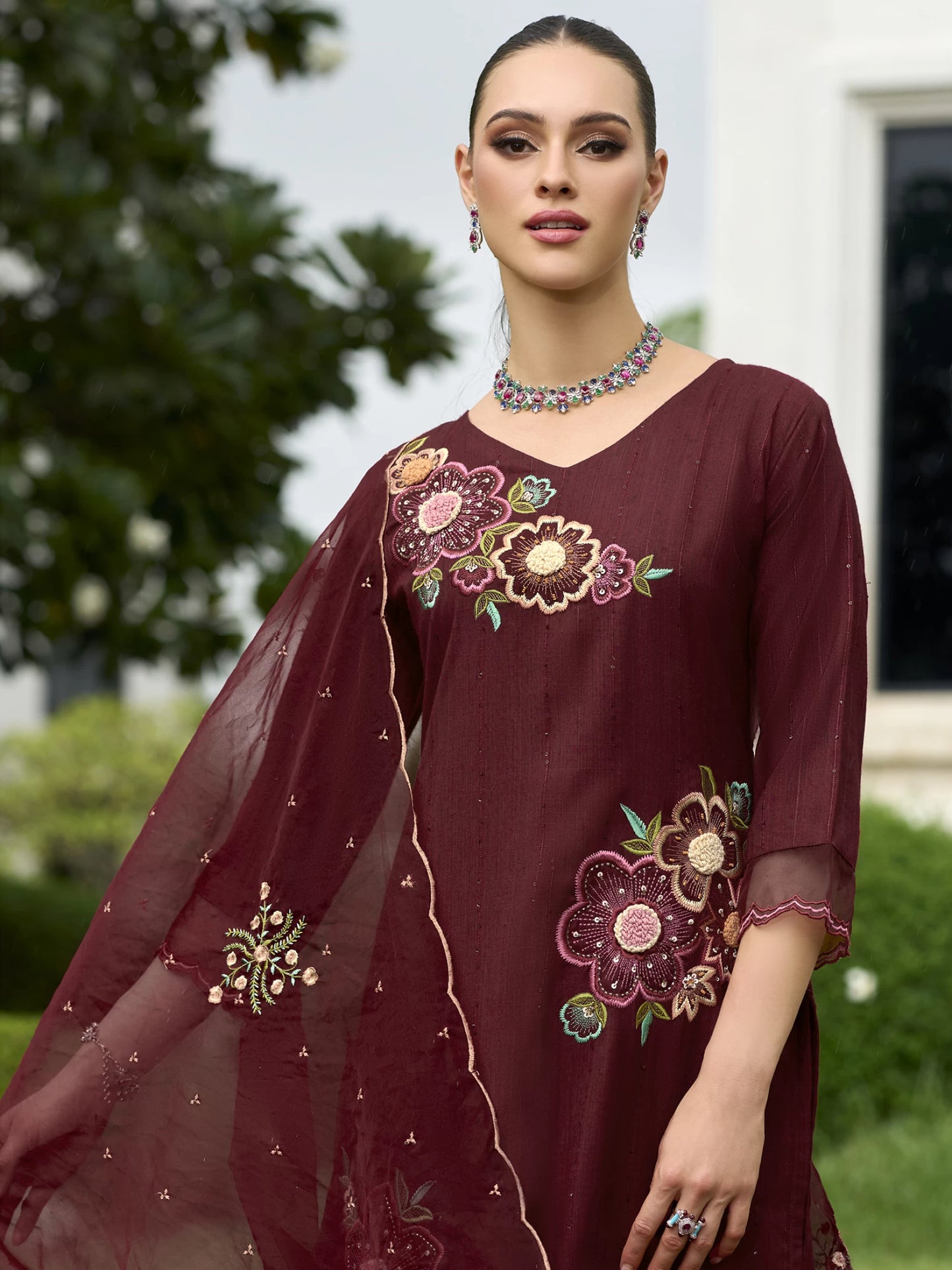 Women Silk Blend Kurta Pant Dupatta Set